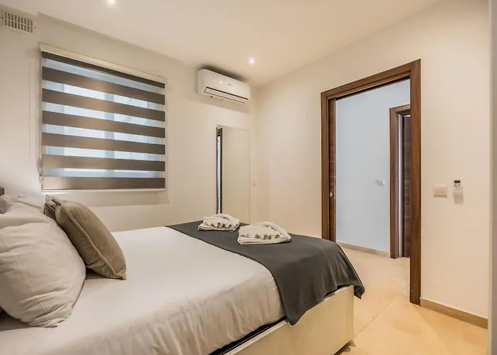 Fl 4 Thelodge-Charming City Retreat By Homely
